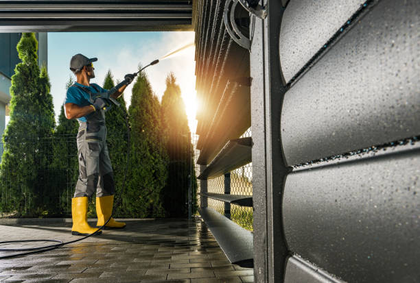 Best Driveway Pressure Washing  in Seaford, NY